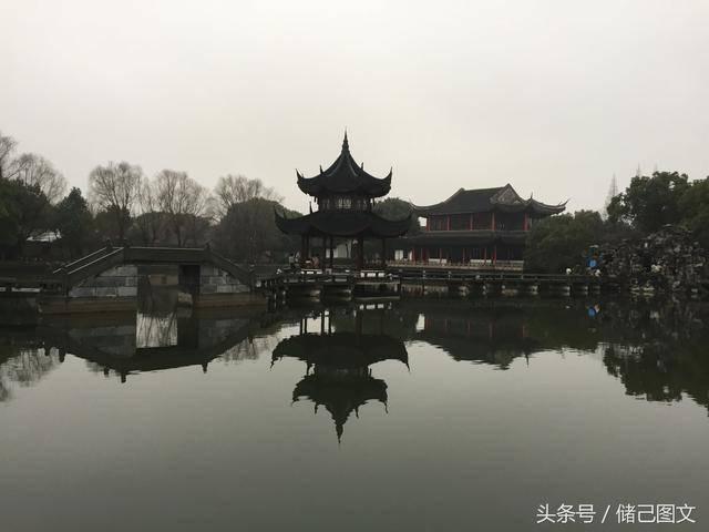 斜视眼有什么表现，西宁哪儿能治？
